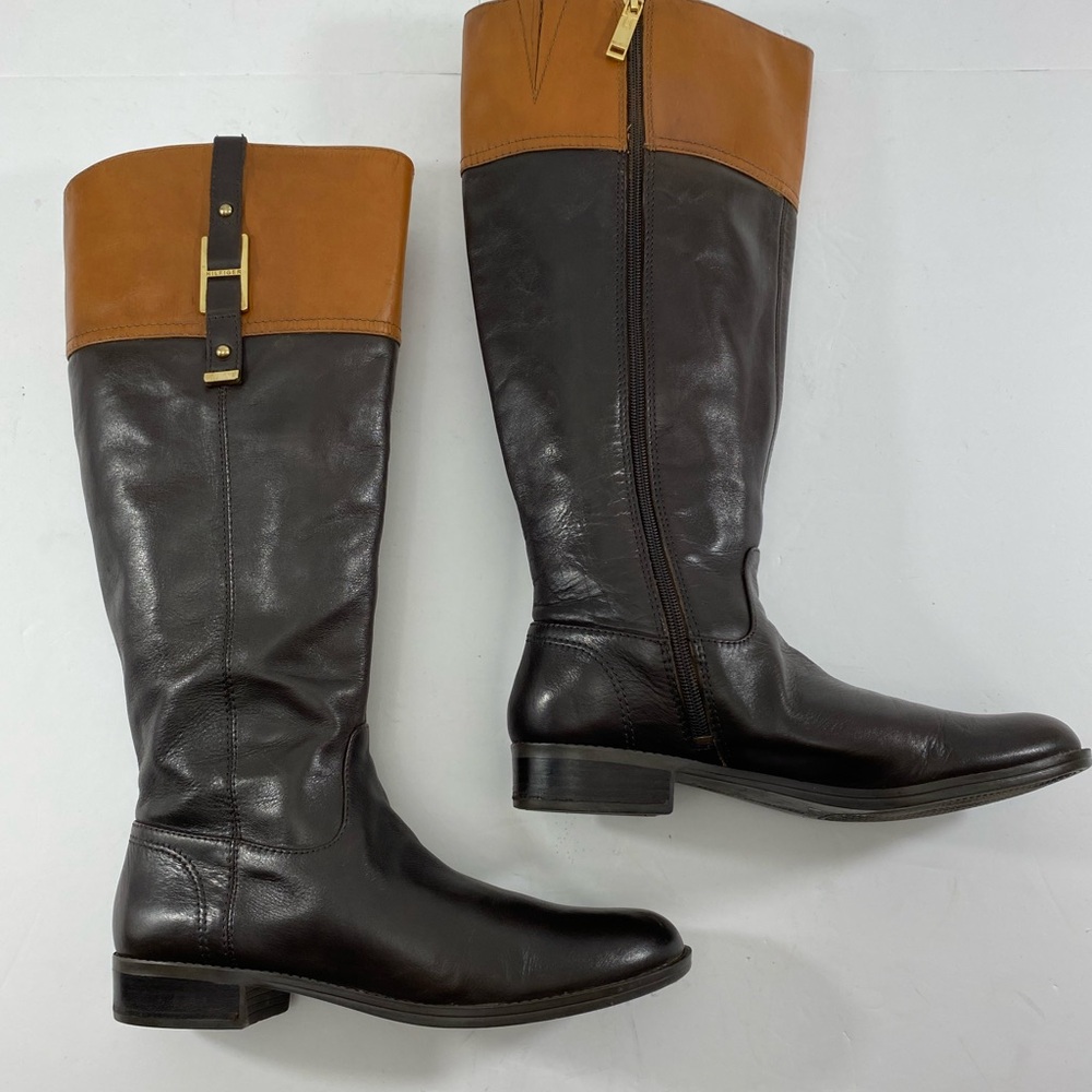 TOMMY HILFIGER Andrea Nameplate Riding Boots Black Cognac Size:8.5 M